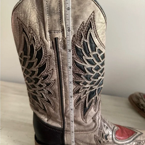 Rare Corral Vintage Heart & Wings square toe cowgirl boot | sz 7 - Picture 10 of 12